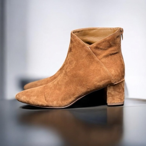 🌻NEW Vince. Lora Brown Suede Asymmetrical Topline Ankle Boot Bootie Size 7.5 - Picture 1 of 10